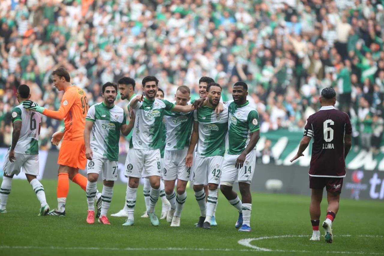 Trendyol 1. Lig: Bursaspor: 3 - Bandırmaspor: 0